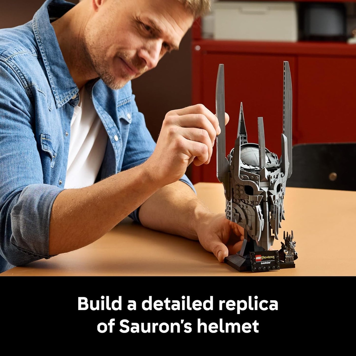 Adult Building Set: Sauron's Helmet from The Lord of the Rings - Home Decor for Bedroom and Office - Includes Sauron Minifigure - Perfect Gift for Fantasy Fans - Model 11373