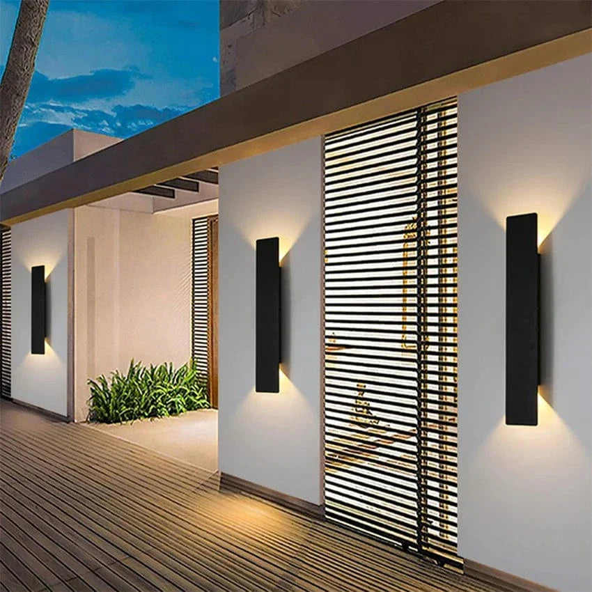 Modern Outdoor LED Wall Light - Wall-Mounted - Up/Down Lighting - IP65 Waterproof - Aluminium - Black/White Finish